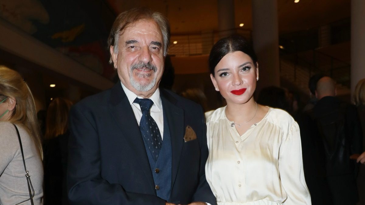 Η μαρίλια και ο μιχάλης Μητρούσης στο θέατρο