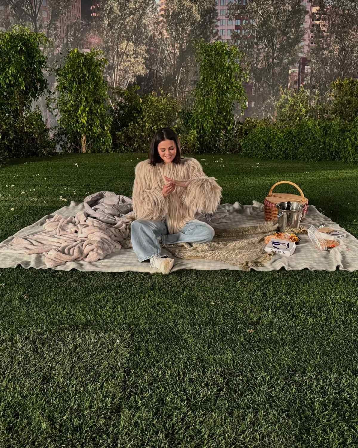 Η Σελένα Γκόμεζ και ο Μπένι Μπιάνκο στο Instagram.