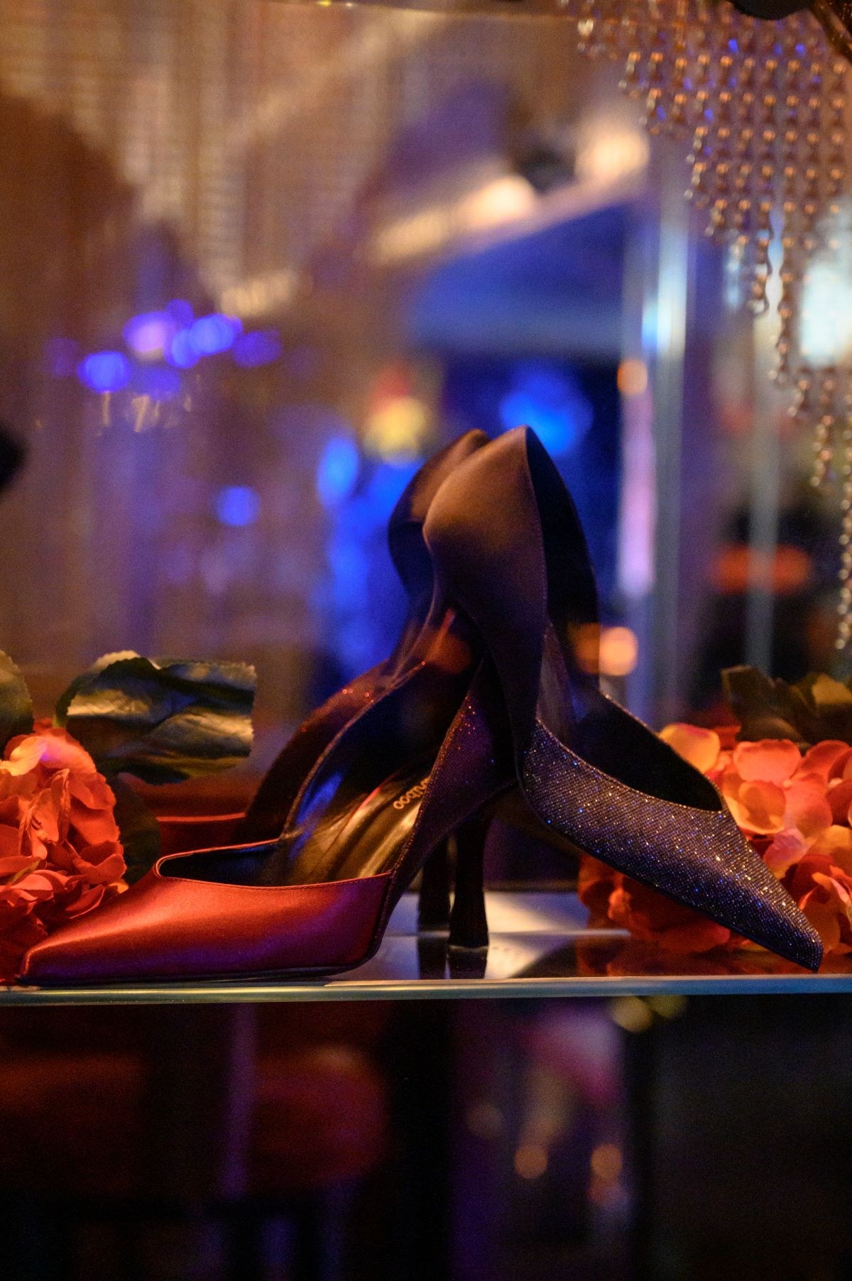 Σχέδια από την εορταστική συλλογή Mairiboo For Envie Shoes