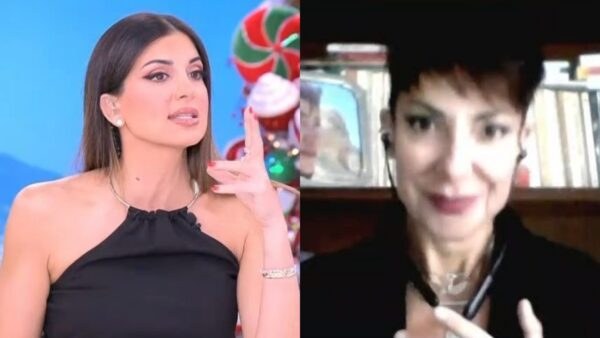 H Σταματίνα Τσιμτσιλή με τη Σοφία Ρομπόλη