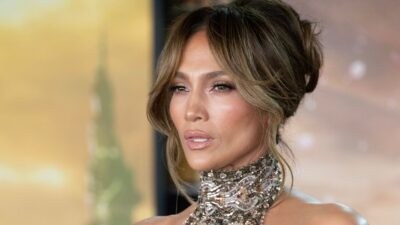 H Jennifer Lopez