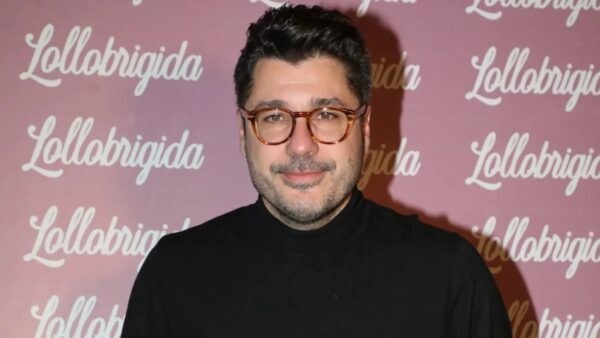 Ο Λάμπρος Κωνσταντάρας μιλάει στο Πάμε Δανάη
