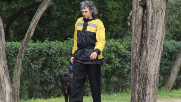 Άρης Σερβετάλης: Αναβλήθηκε η παράσταση που πρωταγωνιστεί μετά τον σάλο - Τι συνέβη