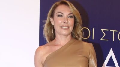 Η Τατιάνα Στεφανίδου σε δημόσια έξοδο.