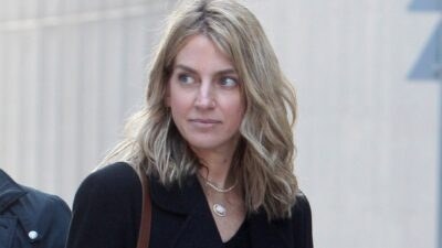 Η Χρυσή Βαρδινογιάννη σε δημόσια έξοδο.