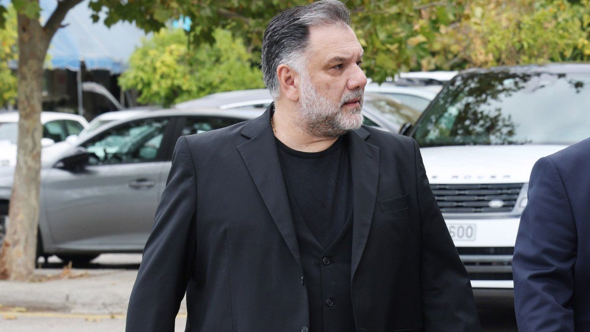 Γρηγόρης Αρναούτογλου