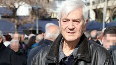 Τάκης Οικονομόπουλος