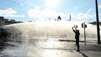 Επεισόδια μετά το συλλαλητήριο για τα Τέμπη