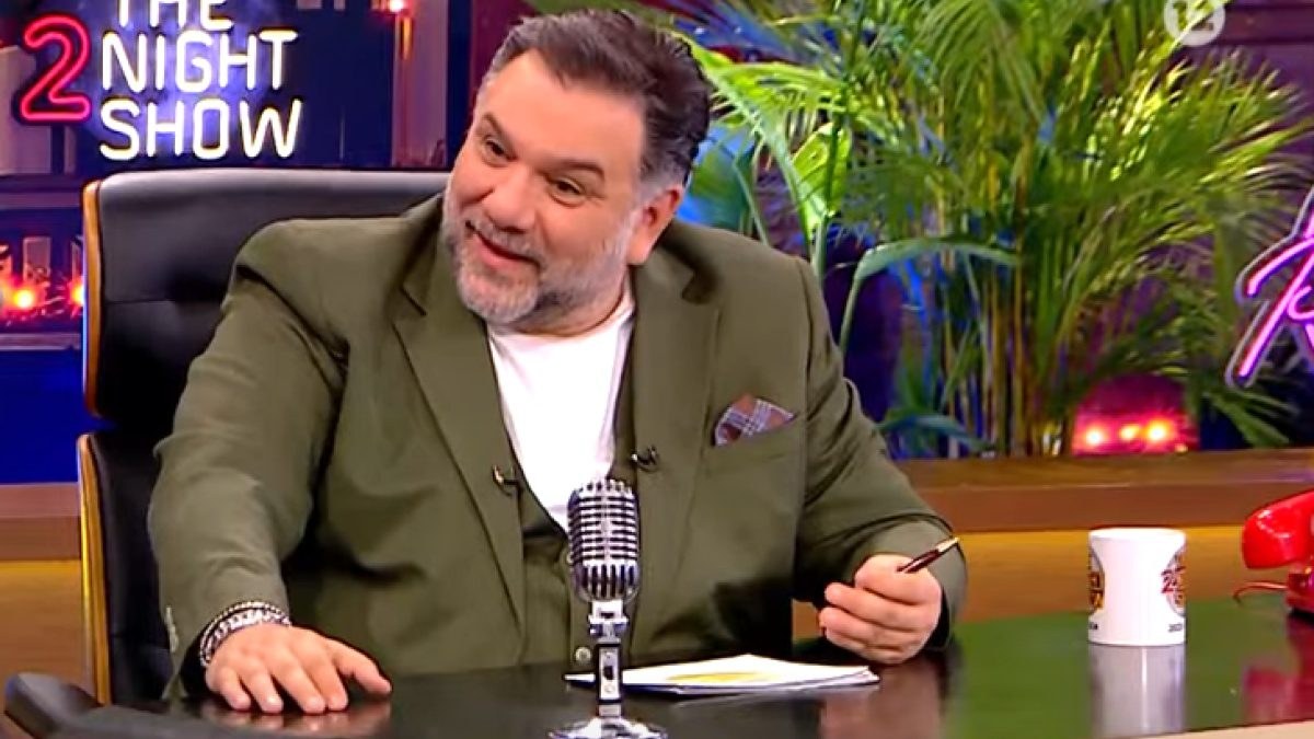 Ο Γρηγόρης Αρναούτογλου στο The 2night Show