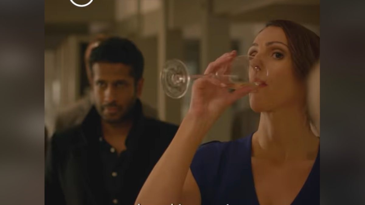 Στιγμιότυπο από την σειρά doctor-foster