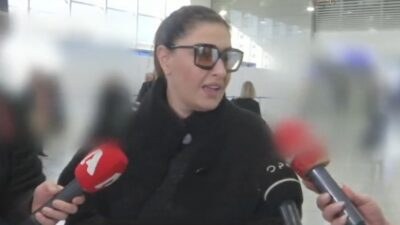 Η Έλενα Παπαρίζου στις κάμερες