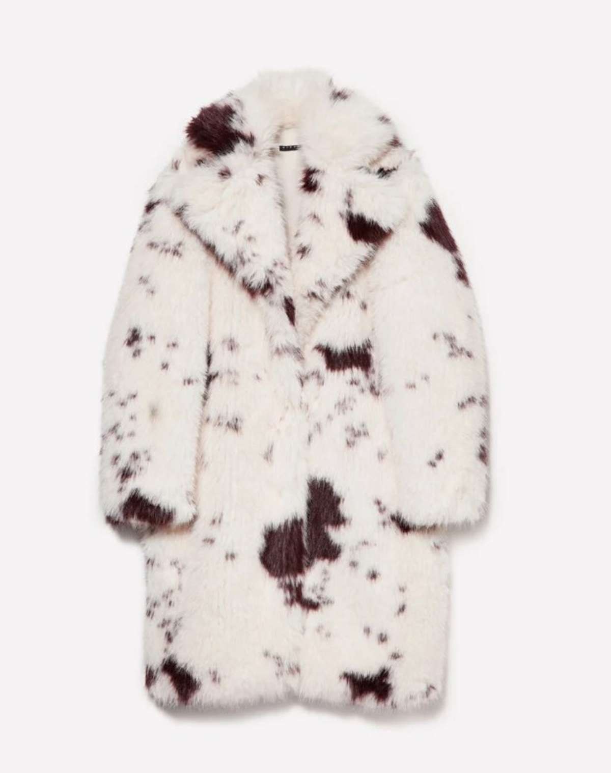 animal print αγελάδας σε γούνινο πανωφόρι