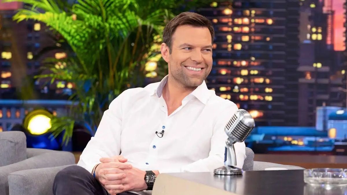 Ο Κασσελάκης στο πλατό του The 2night show