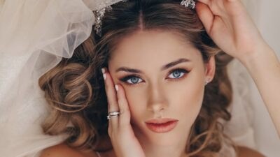 8+1 προϊόντα της La vie en Rose απαραίτητα για κάθε νύφη από 21 ευρώ