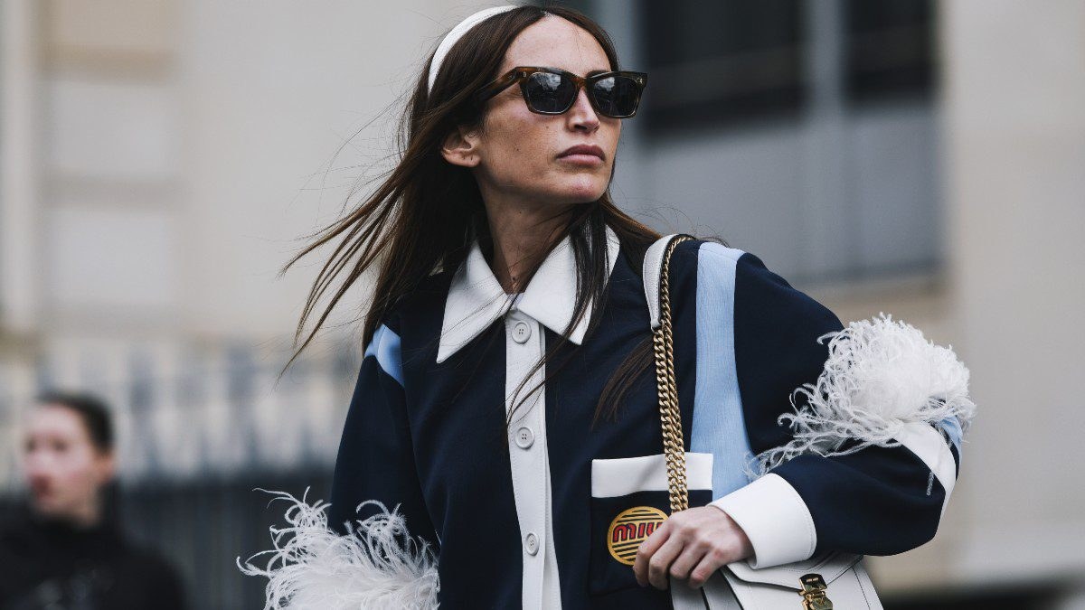 Το τζιν παντελόνι στο street style