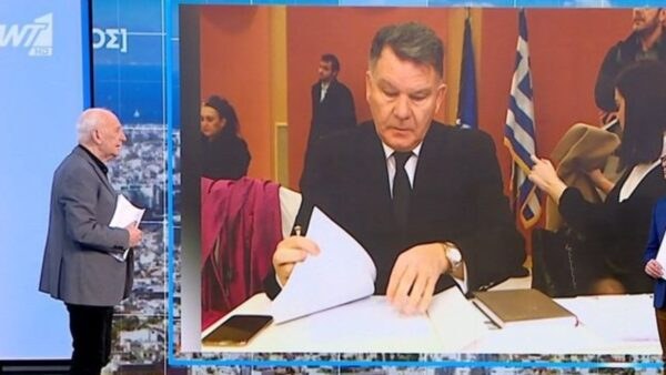 Ο Παπαδάκης και στο video wall ο Κούγιας