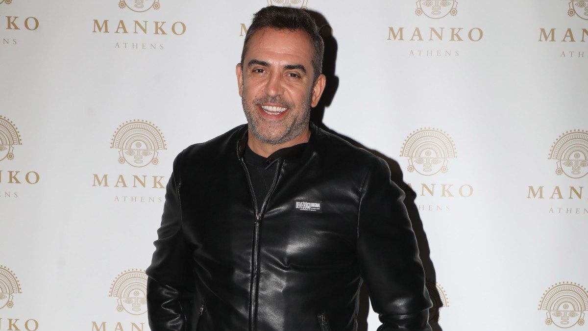 Ο Στέφανος Κωνσταντινίδης σε δημόσια έξοδό του.