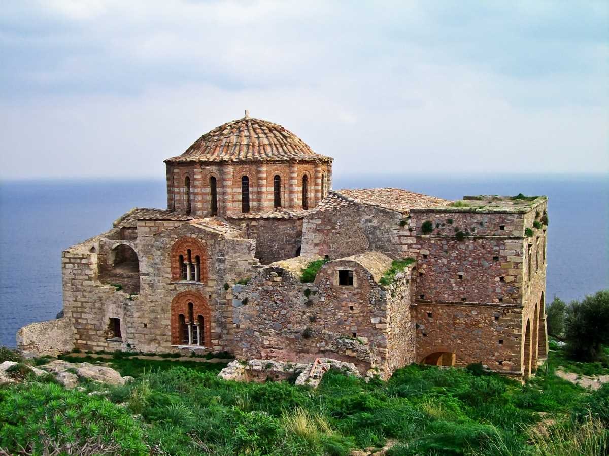 H Αγία Σοφία στην Άνω Πόλη στη Μονεμβασιά