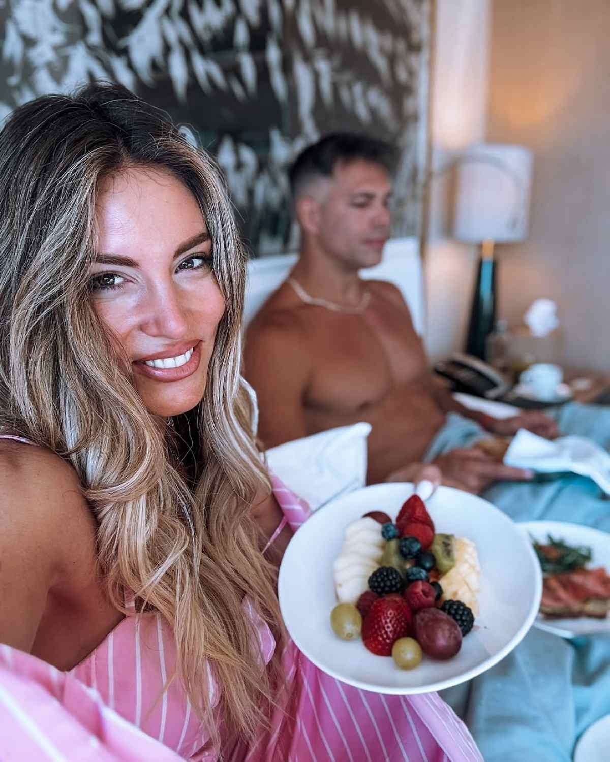 Η ανάρτηση της Αθηνάς Οικονομάκου με τον Μπρούνο Τσερέλα στο Instagram