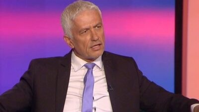 Ο Γιώργος Καλλιακμάνης στην εκπομπή Καλύτερα Αργά
