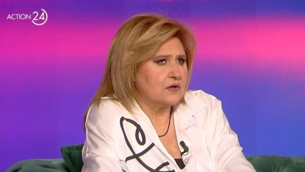 Η Λένα Αλκαίου στο πλατό του "Καλύτερα Αργά"