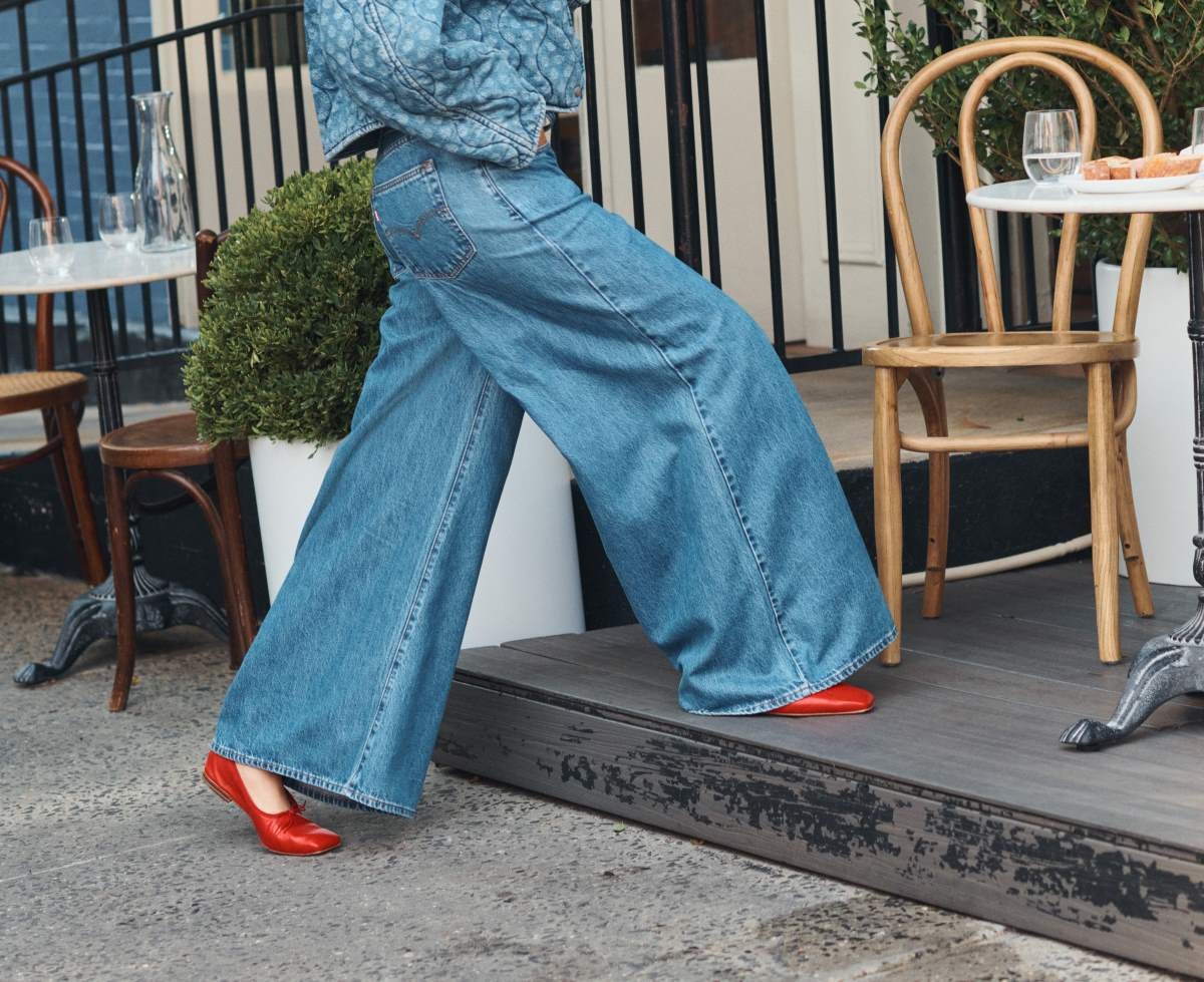 Η νέα σειρά fits με τζιν παντελόνια Levi's