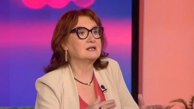 Η Φωτεινή Ντεμίρη στην εκπομπή Καλύτερα Αργά