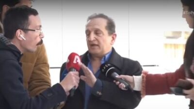 Ο Σπύρος Μπιμπίλας στις κάμερες έξω από τα δικαστήρια