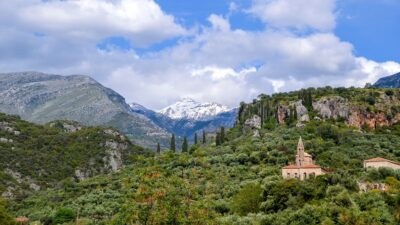 5 χωριά με αλπική ομορφιά για ένα ξεχωριστό Πάσχα