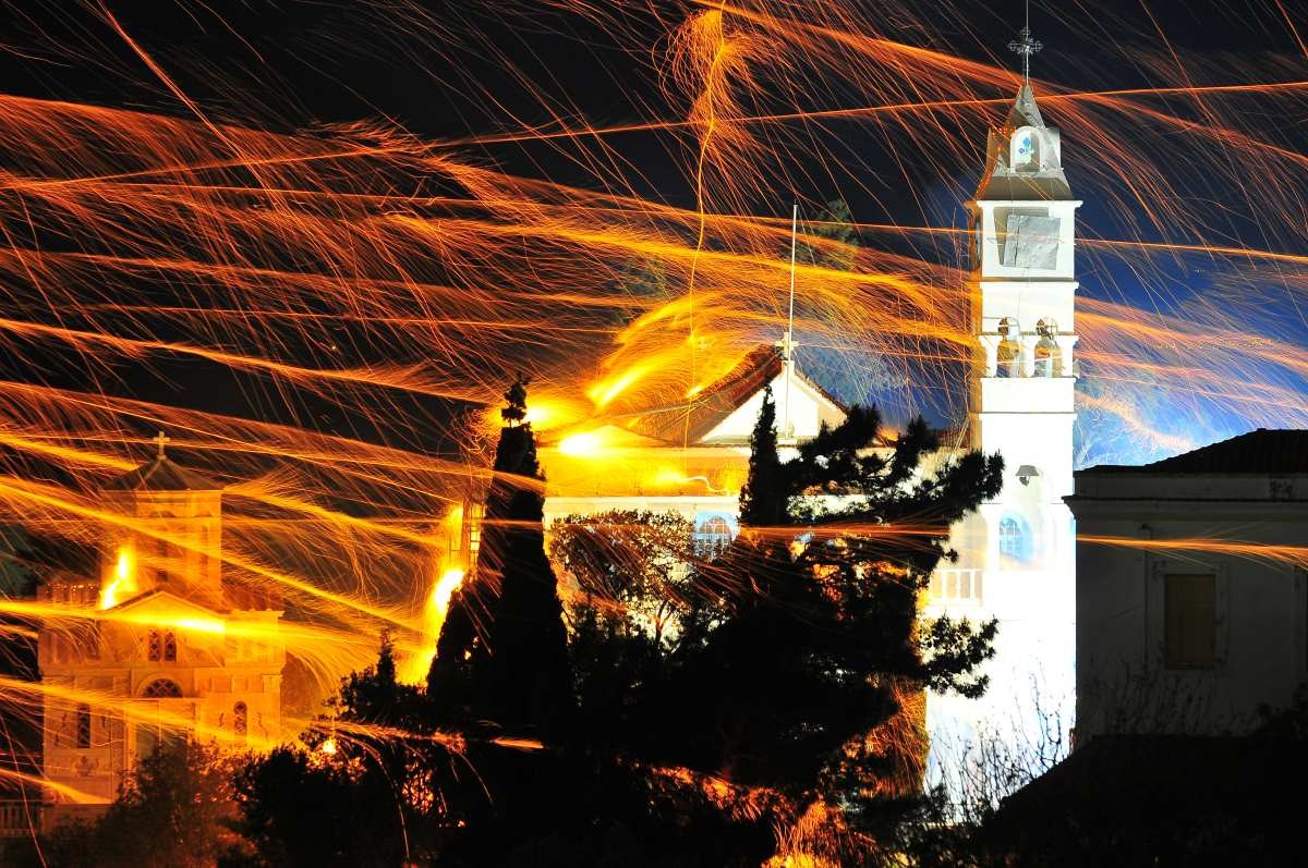 Βροντάδος και ρουκετοπόλεμος στη Χίο