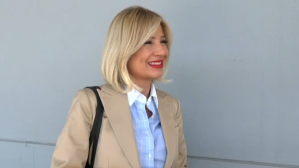 Η Φαίη Σκορδά στην κάμερα του Χαμογέλα και Πάλι