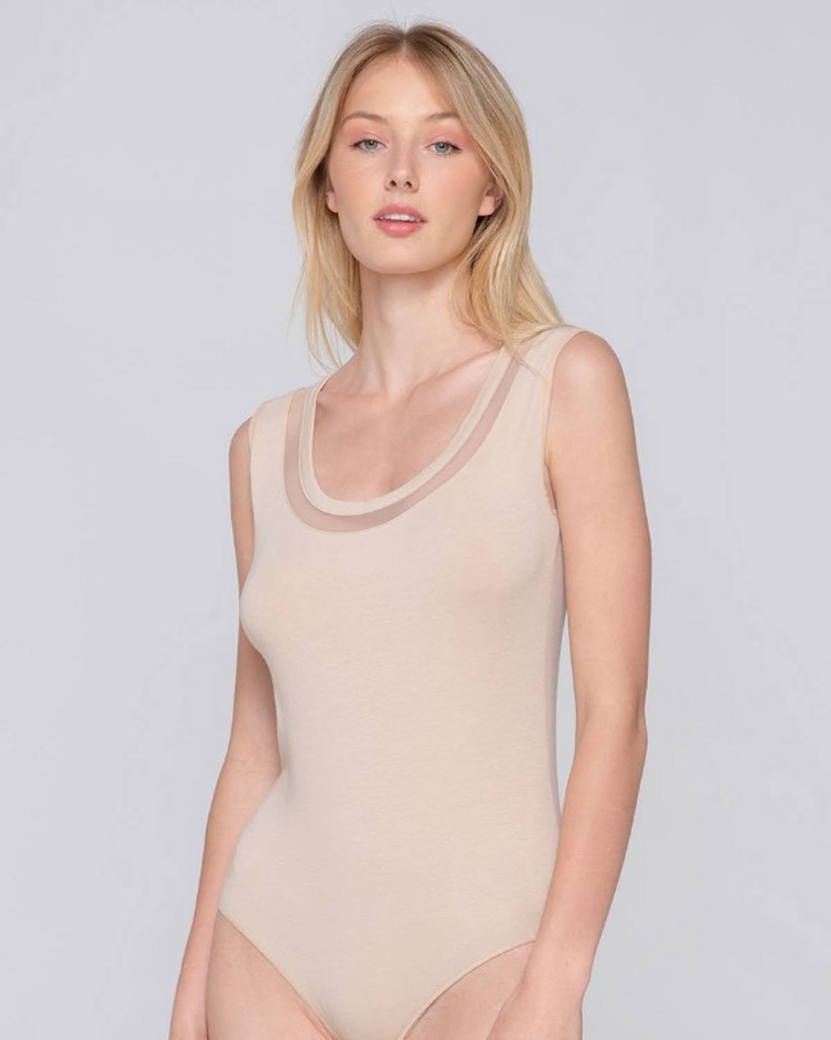 nude body luna