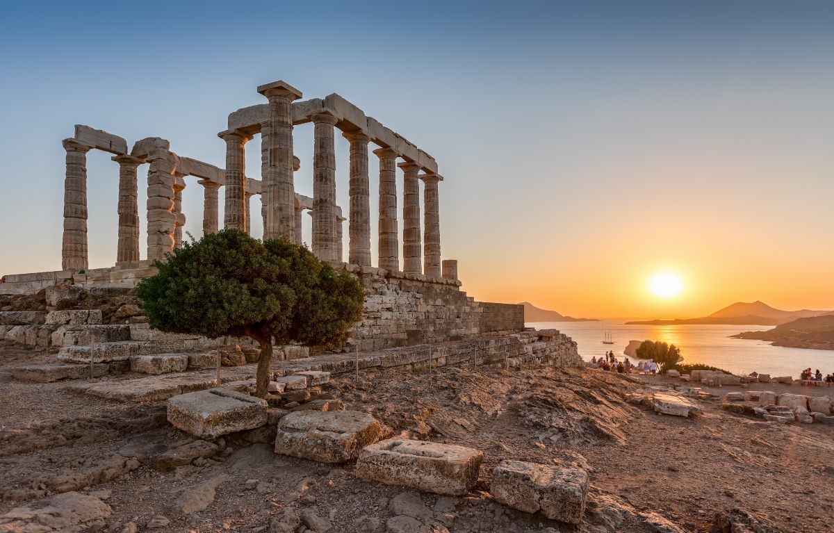 Το υπέροχο ηλιοβασίλεμα στο Σούνιο