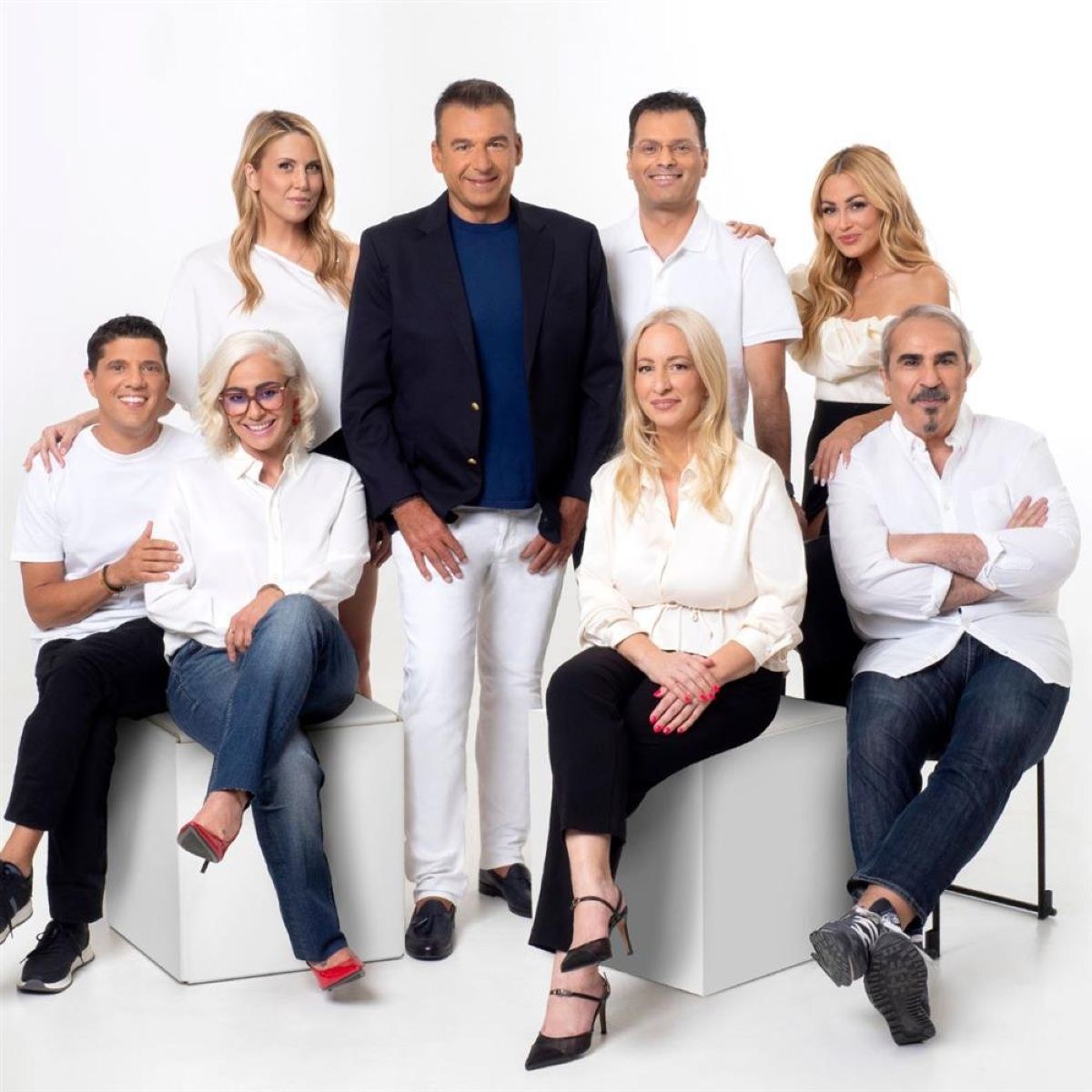 Ο Γιώργος Λιάγκας με την ομάδα του στο Πρωινό