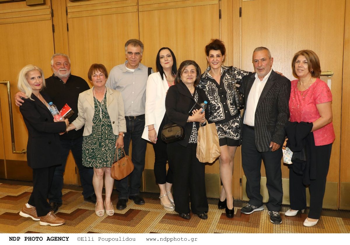 Η οικογένεια της Νία Βαρντάλος