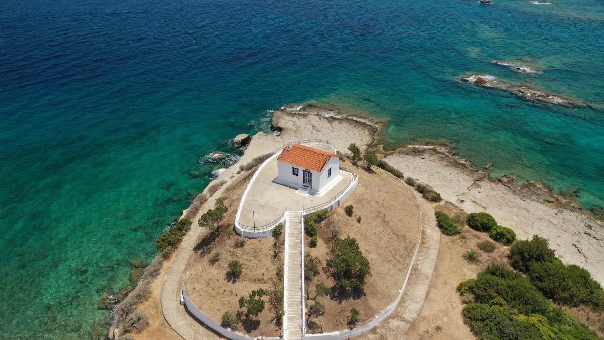 O Άγιος Αιμιλιανός στο Πόρτο Χέλι