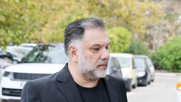 Γρηγόρης Αρναούτογλου