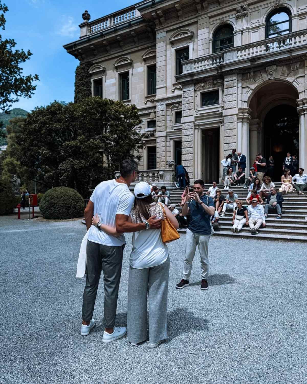 Η Αθηνά Οικονομάκου στη Λίμνη Κόμο