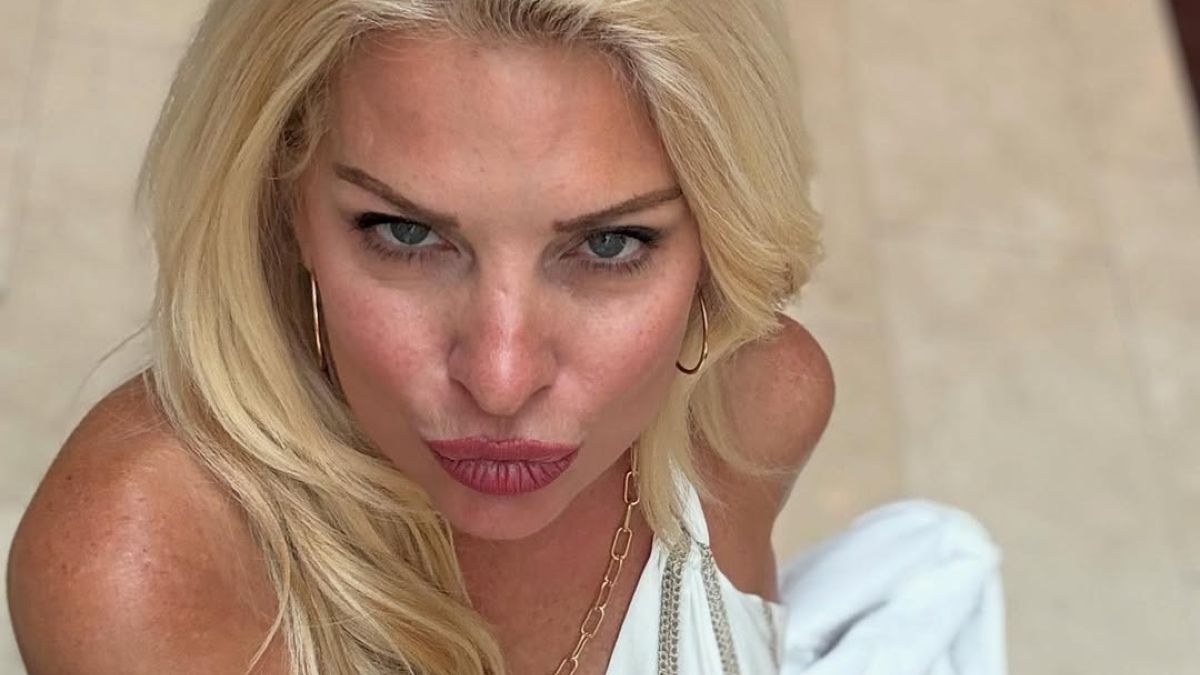 Η Ελένη Μενεγάκη στο Instagram