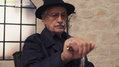 Ο Νίκος Γαλανός στη Γη της ελιάς με το μπαστούνι του