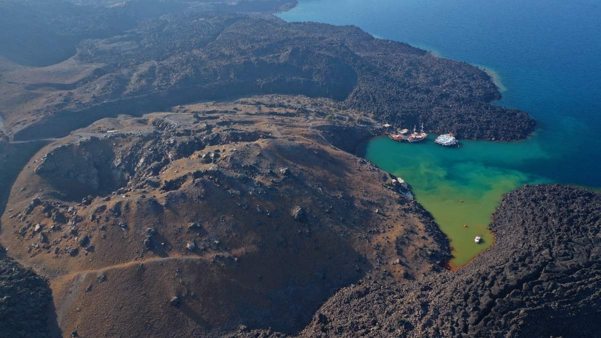Νέα Καμένη Σαντορίνη