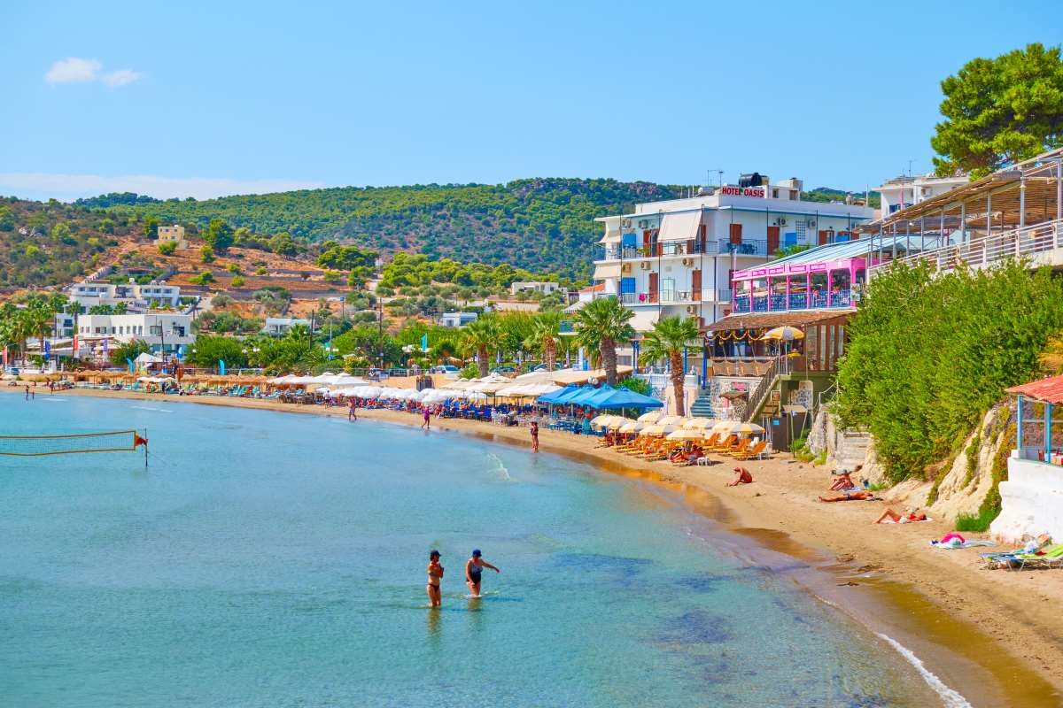 παραλία αγία μαρίνα αίγινα