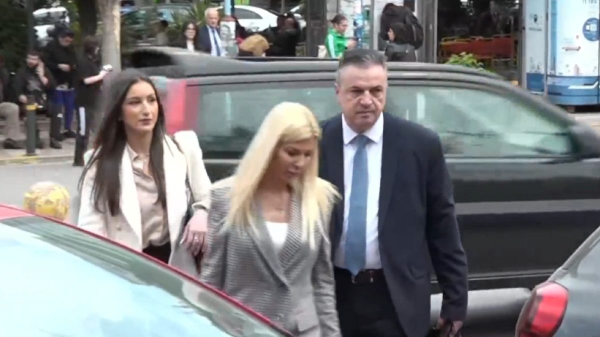 Η Σοφία Πολυζωγοπούλου και ο δικηγόρος της