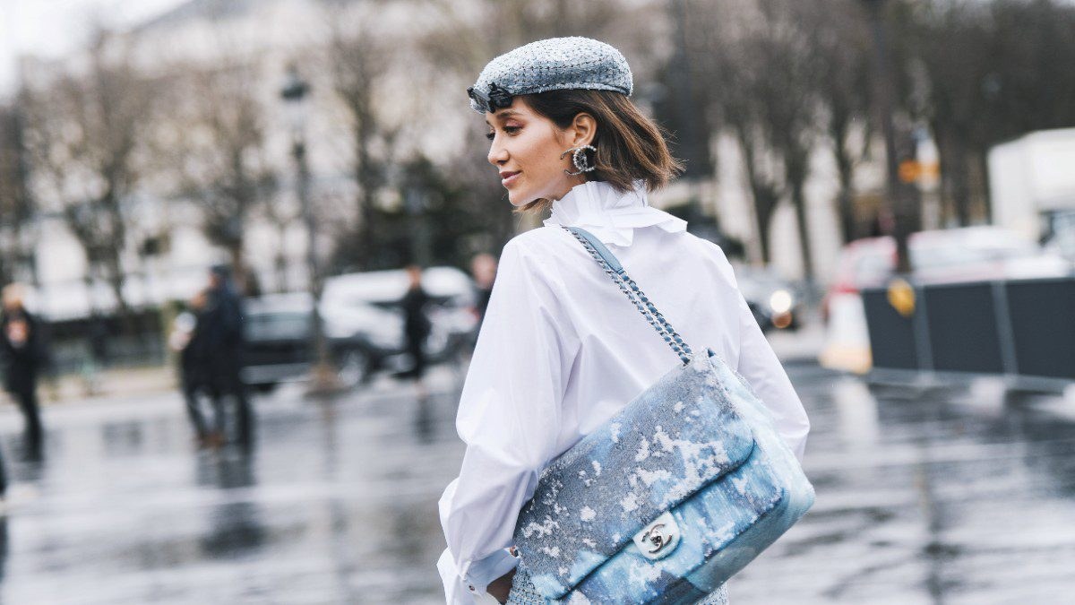 ανοιχτό πουκάμισο στο street style