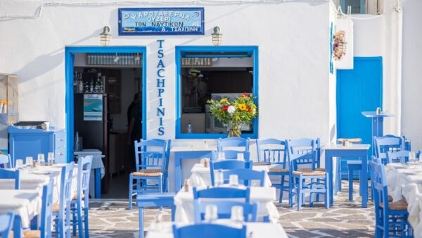 Το εστιατόριο Τσαχπίνης στην Πάρο