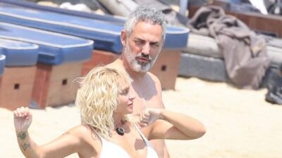 O Νίκος Συρίγος και η Ελεωνόρα Ζουγανέλη στη Μύκονο