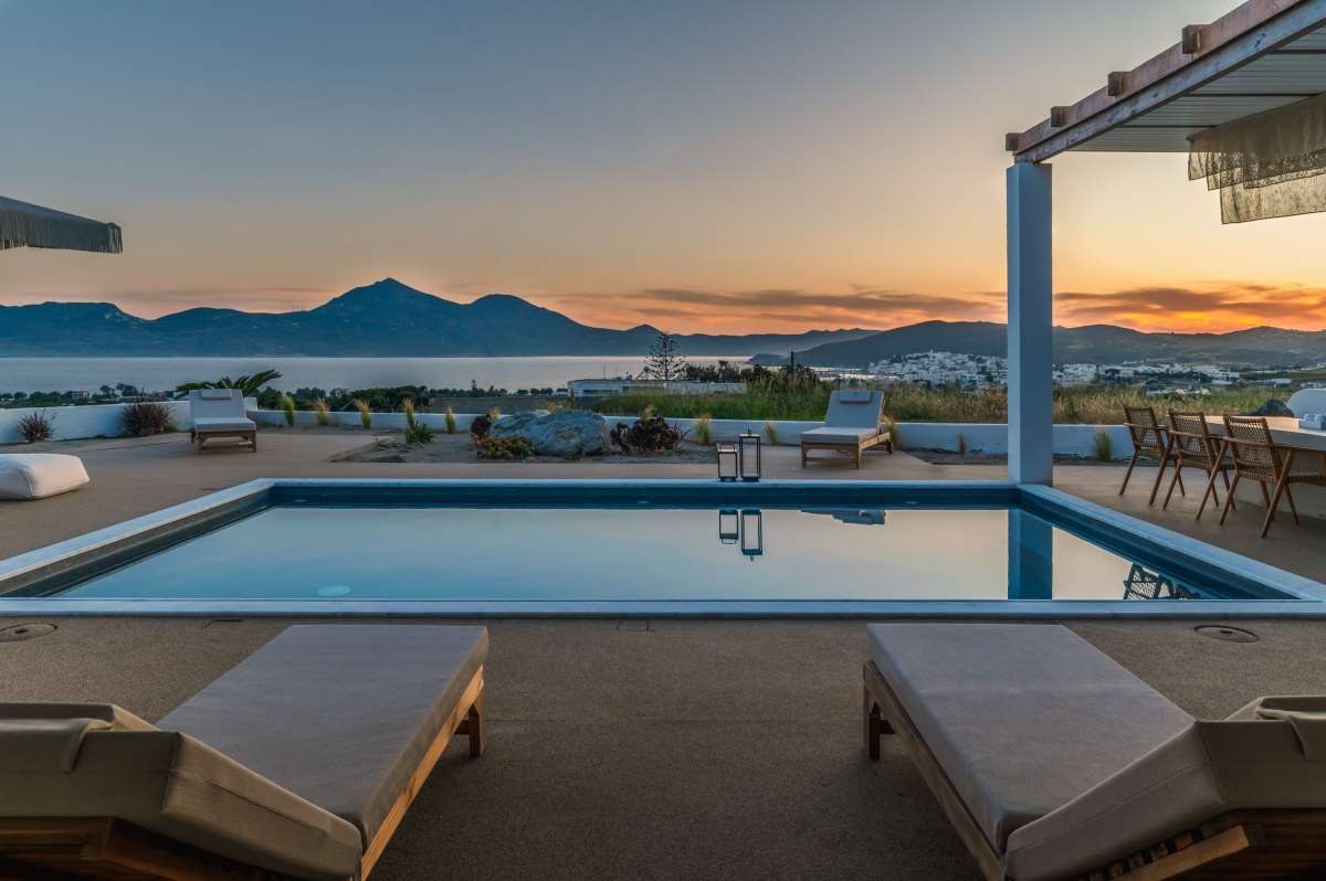 adriana luxury villas