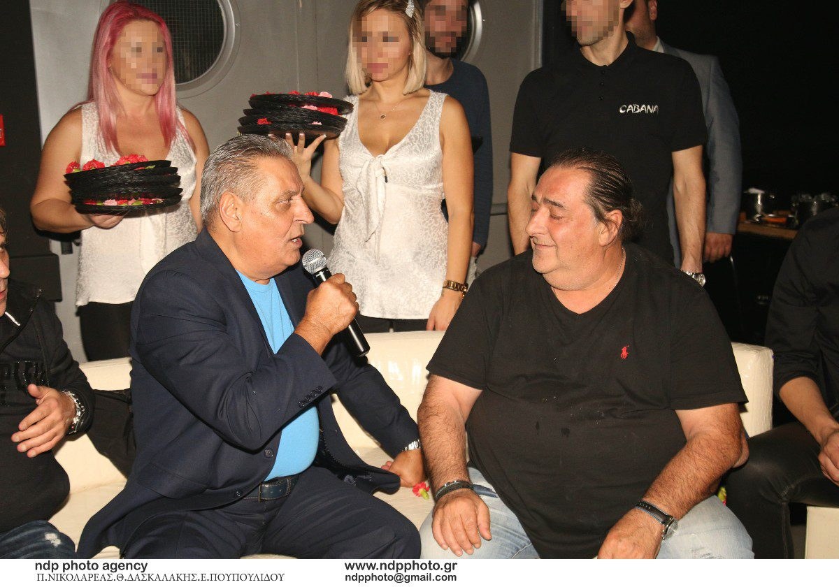 Καρράς και Μελάς τραγουδούν μαζί