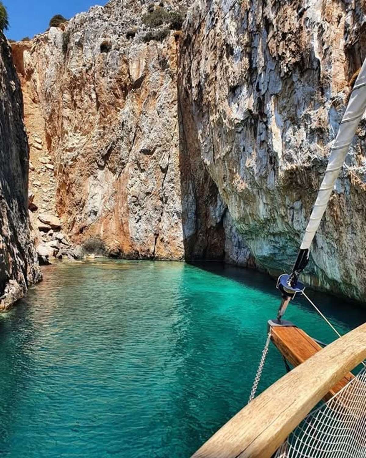 Αστυπάλαια Κόκκινος Γκρεμός