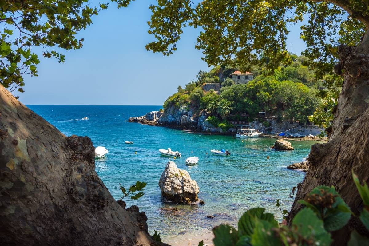 H παραλία Νταμούχαρη στο Μούρεσι